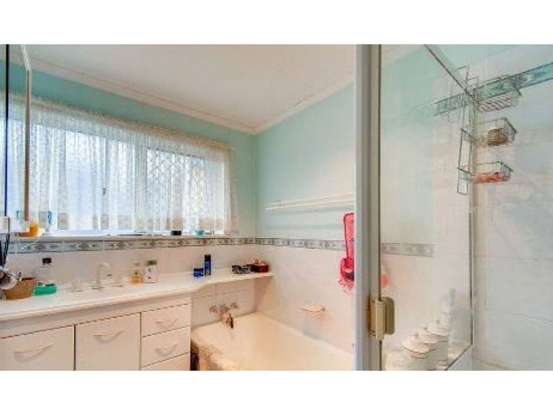 19 Minto Street, Arana Hills QLD 4054