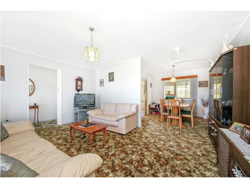 22 Elaroo Crescent, Ferny Hills QLD 4055