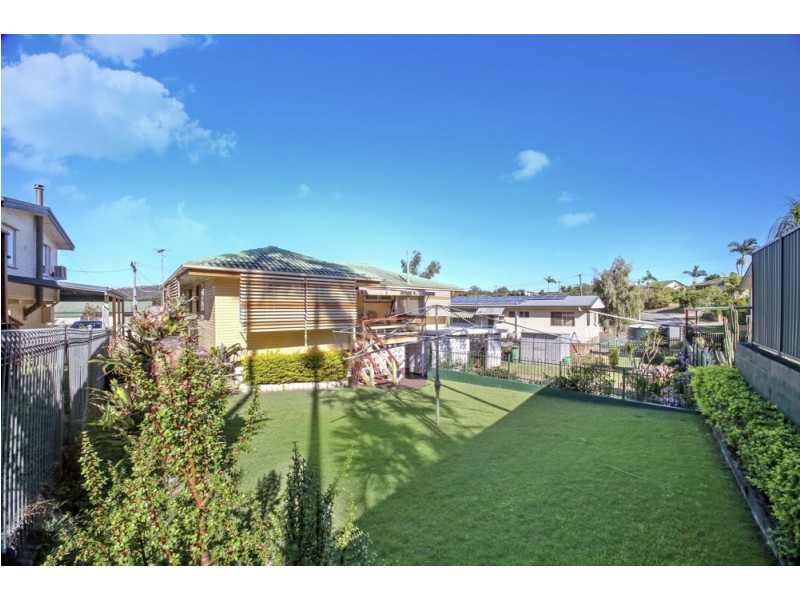 22 Elaroo Crescent, Ferny Hills QLD 4055