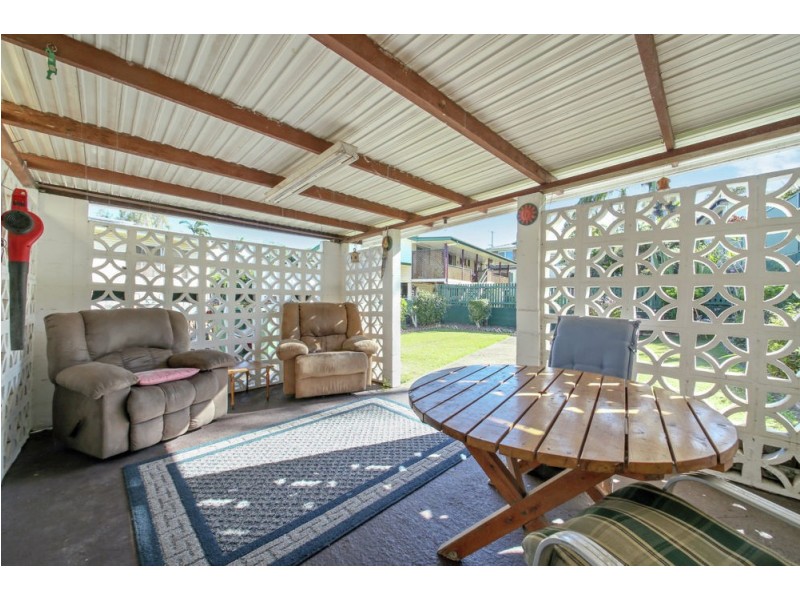 22 Elaroo Crescent, Ferny Hills QLD 4055