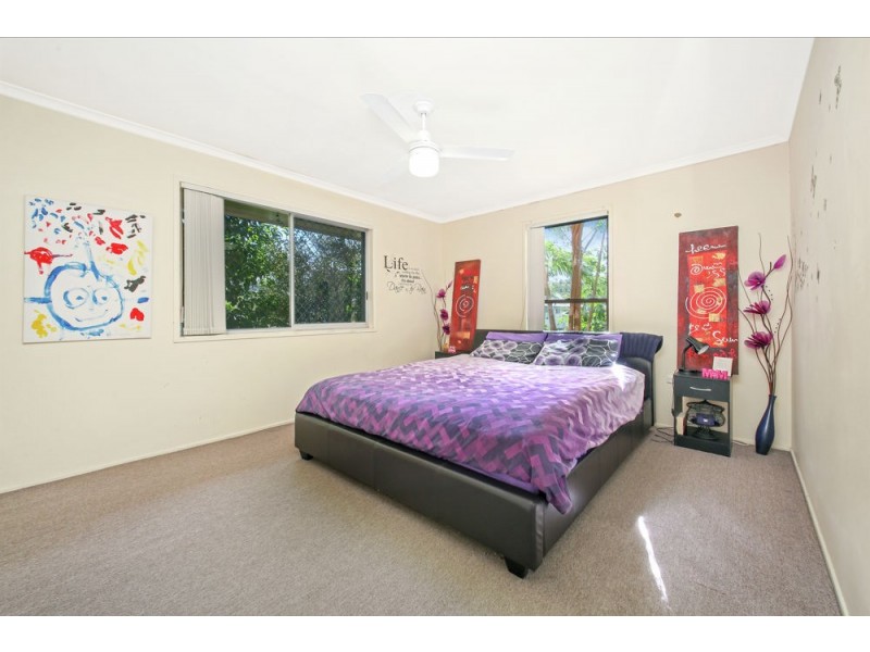 4 Longford Street, Everton Hills QLD 4053