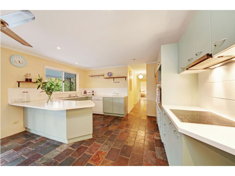 51 View Crescent, Arana Hills QLD 4054