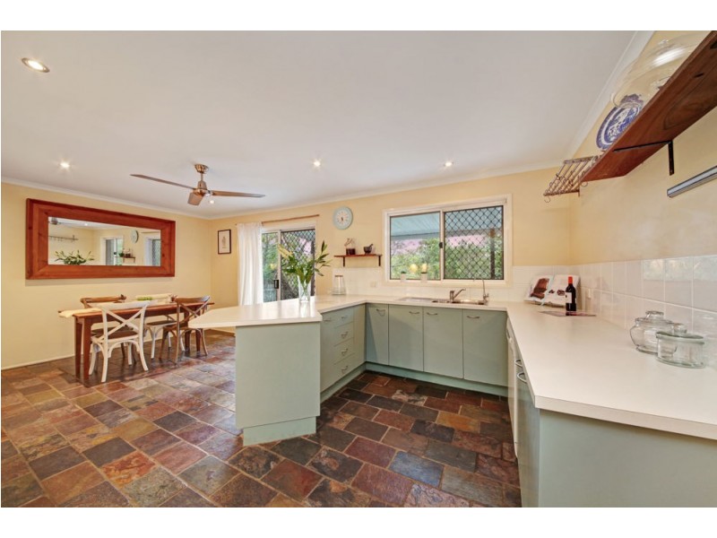 51 View Crescent, Arana Hills QLD 4054