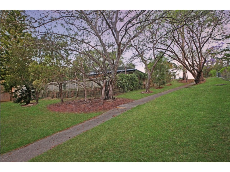 51 View Crescent, Arana Hills QLD 4054