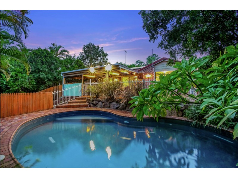 12 Leatherwood Drive, Arana Hills QLD 4054