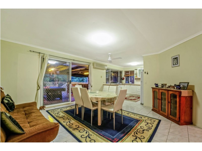 12 Leatherwood Drive, Arana Hills QLD 4054