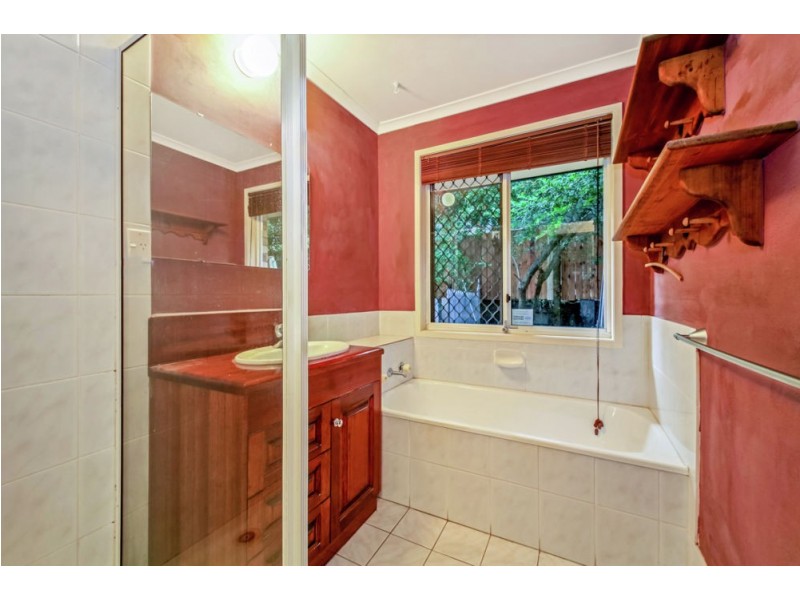 12 Leatherwood Drive, Arana Hills QLD 4054