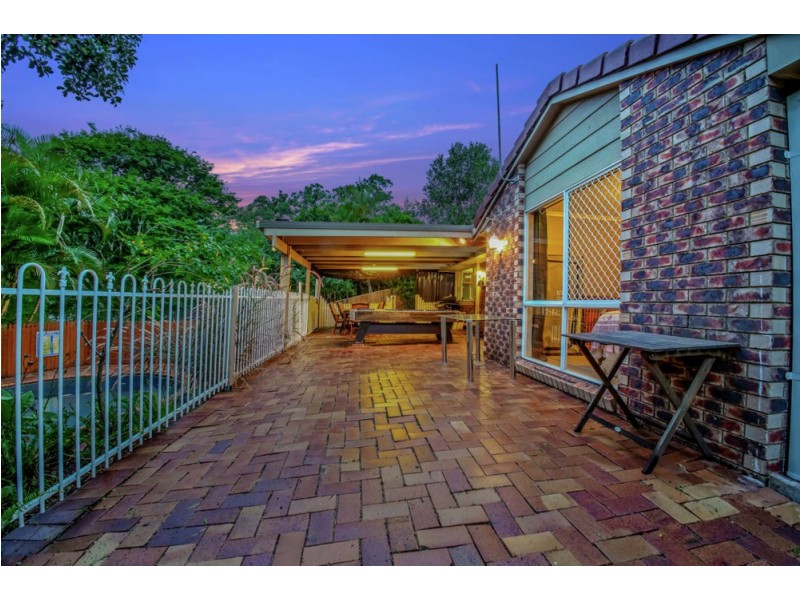 12 Leatherwood Drive, Arana Hills QLD 4054