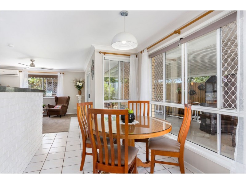 16 Edwards Drive, Albany Creek QLD 4035