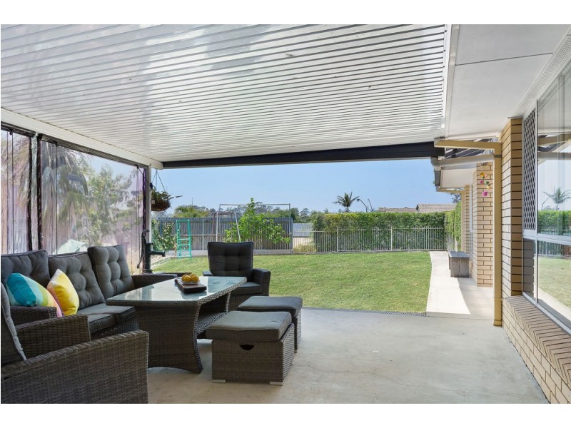 16 Edwards Drive, Albany Creek QLD 4035