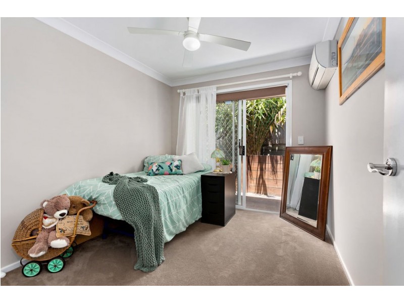 16 Edwards Drive, Albany Creek QLD 4035