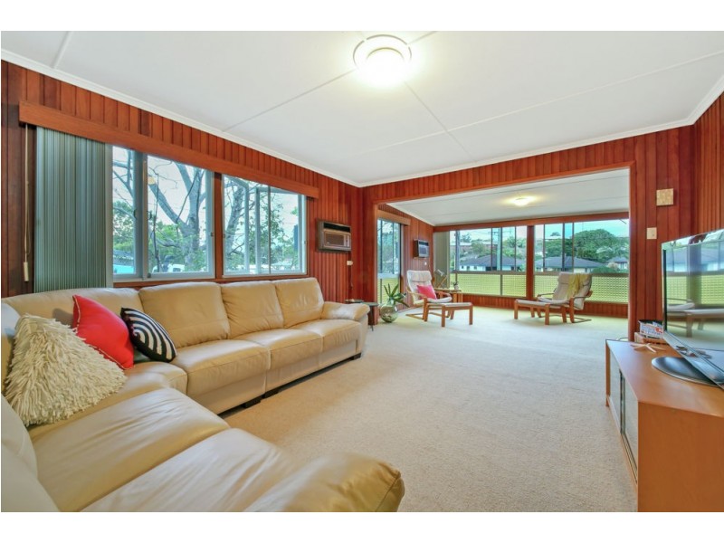 18 Bringelly Street, Arana Hills QLD 4054