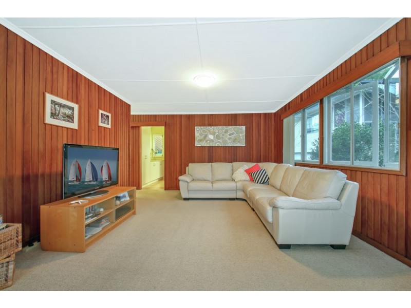 18 Bringelly Street, Arana Hills QLD 4054