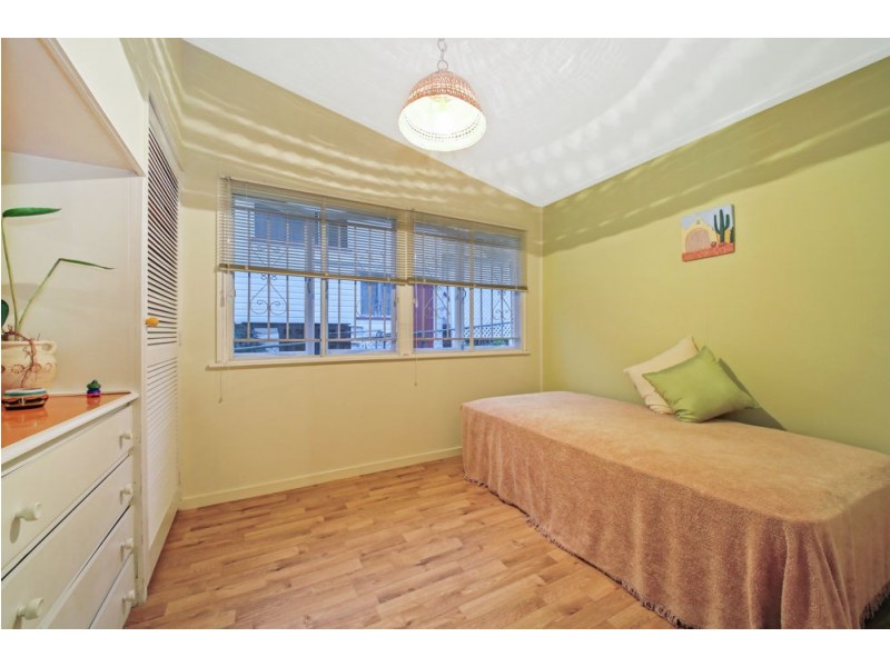 18 Bringelly Street, Arana Hills QLD 4054