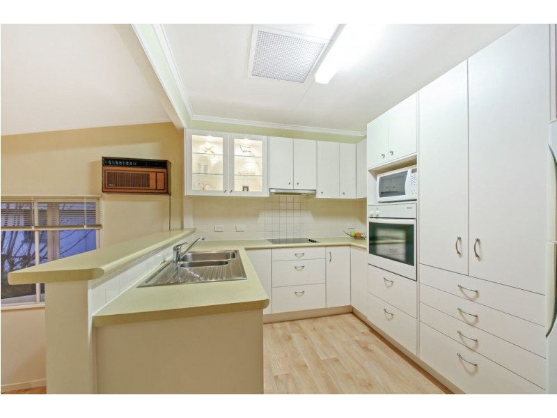 18 Bringelly Street, Arana Hills QLD 4054