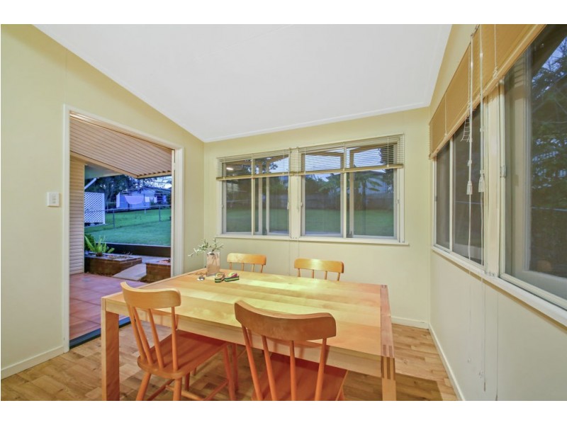 18 Bringelly Street, Arana Hills QLD 4054