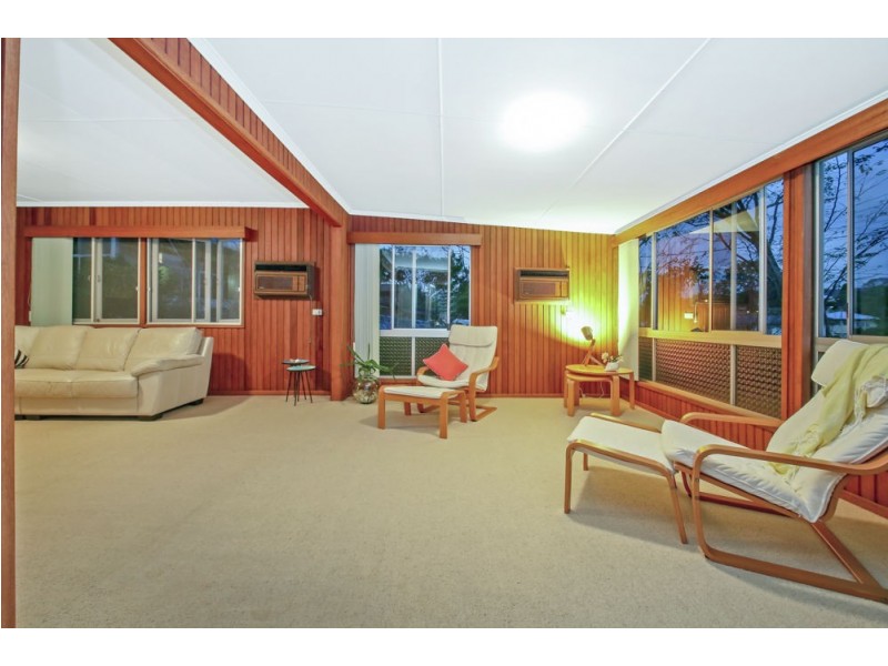 18 Bringelly Street, Arana Hills QLD 4054