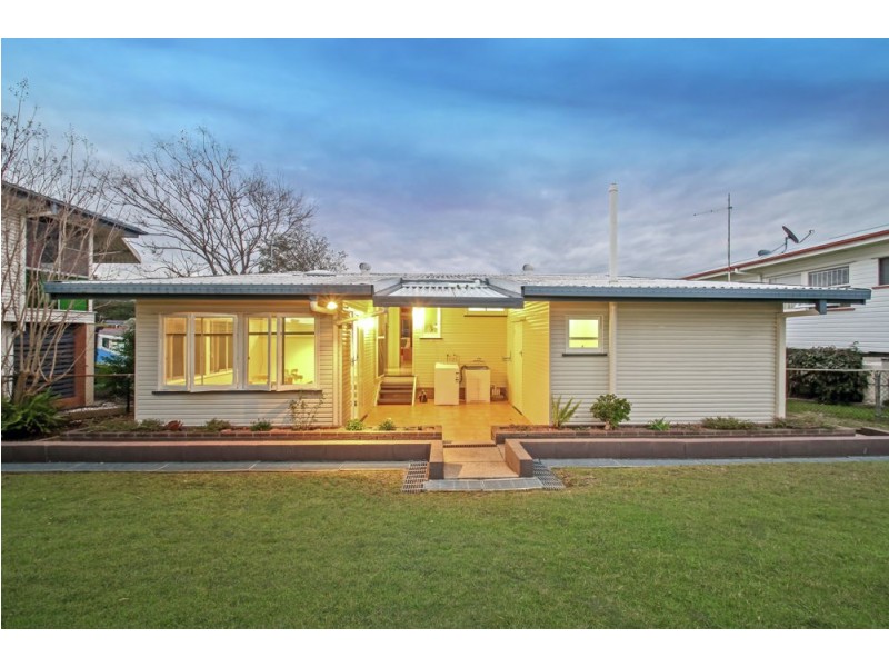 18 Bringelly Street, Arana Hills QLD 4054