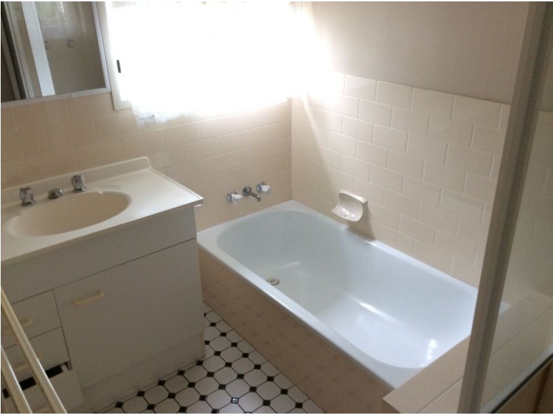 72 Tuggan Street, Mitchelton QLD 4053