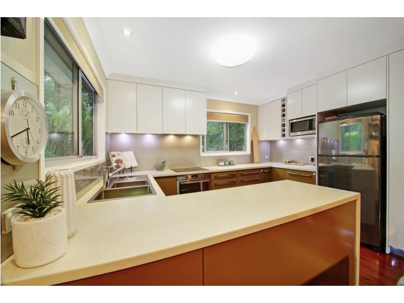 31 Yeerinbool Court, Arana Hills QLD 4054