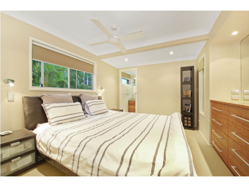 31 Yeerinbool Court, Arana Hills QLD 4054