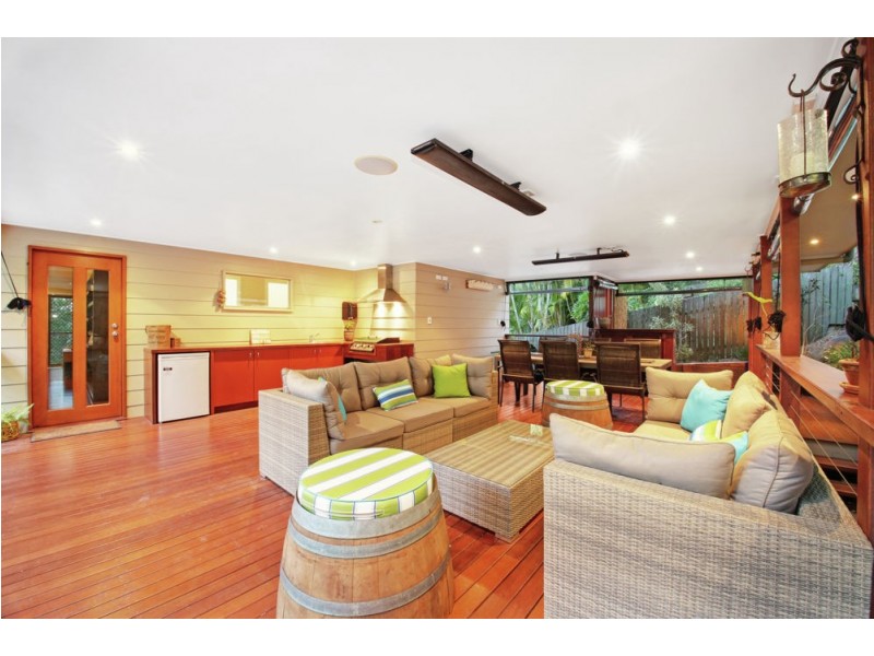 31 Yeerinbool Court, Arana Hills QLD 4054