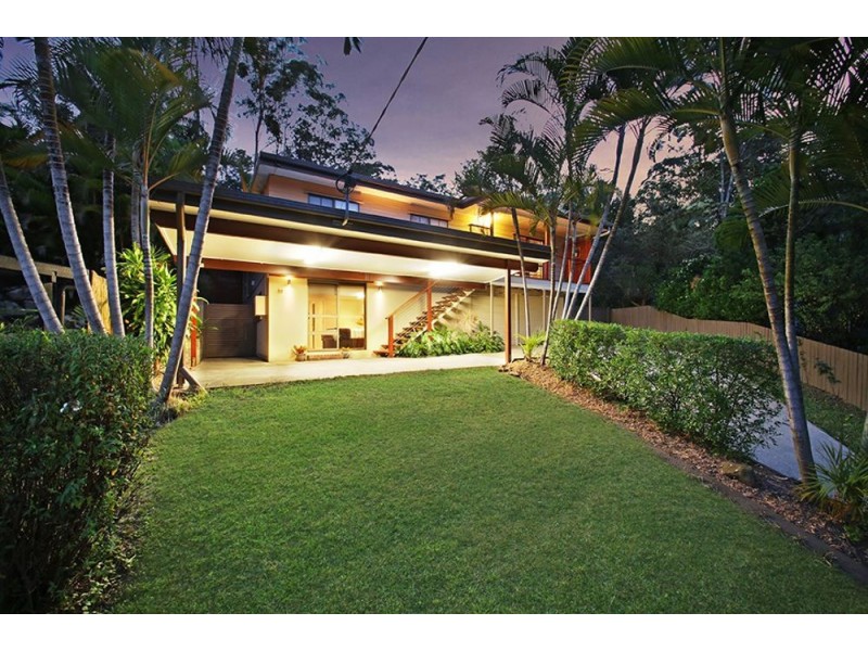 31 Yeerinbool Court, Arana Hills QLD 4054