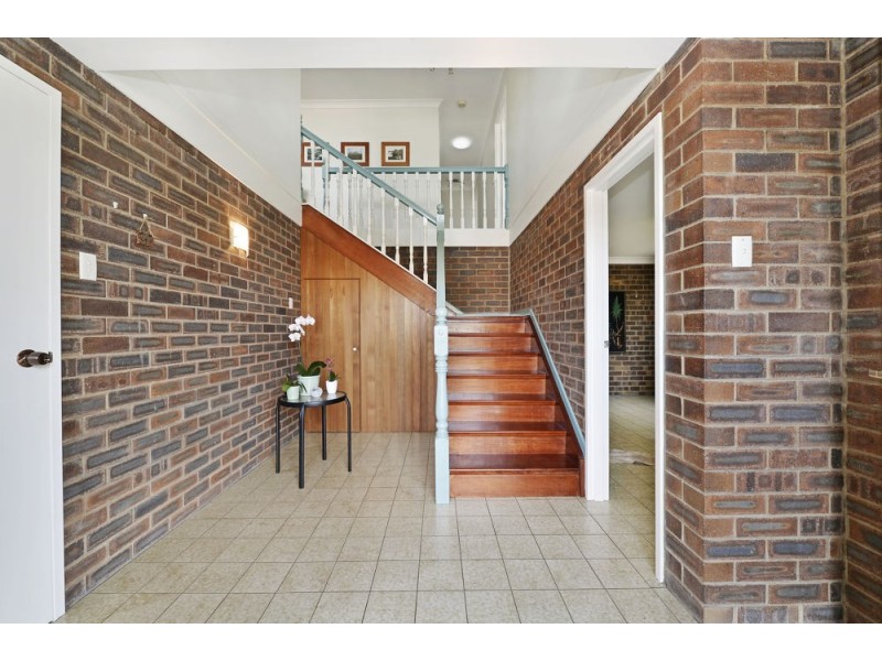 8 Cabragh Street, Ferny Grove QLD 4055