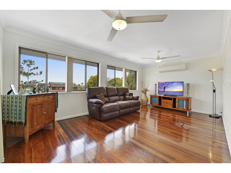 8 Cabragh Street, Ferny Grove QLD 4055