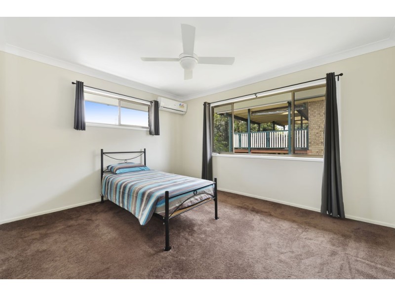 8 Cabragh Street, Ferny Grove QLD 4055