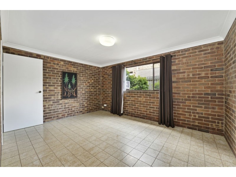 8 Cabragh Street, Ferny Grove QLD 4055