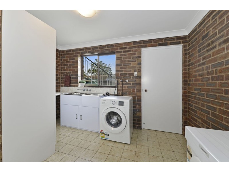8 Cabragh Street, Ferny Grove QLD 4055