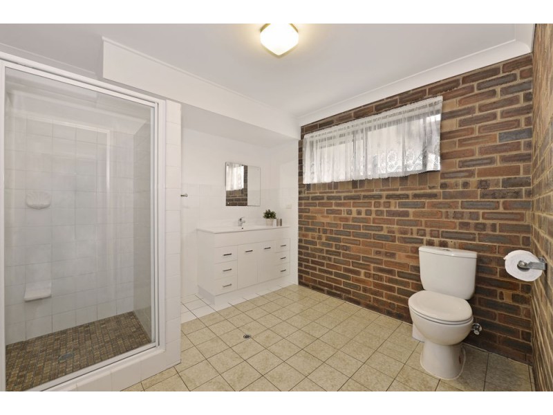 8 Cabragh Street, Ferny Grove QLD 4055