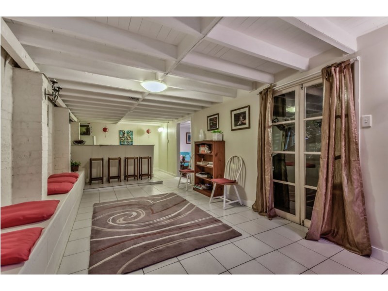 33 Caesar Road, Ferny Hills QLD 4055