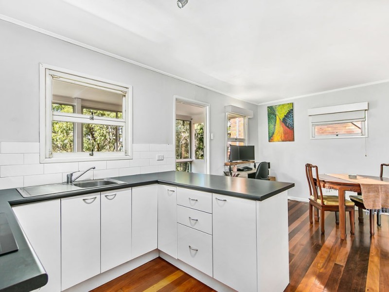 912 South Pine Road, Everton Park QLD 4053