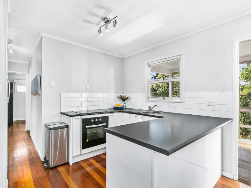 912 South Pine Road, Everton Park QLD 4053