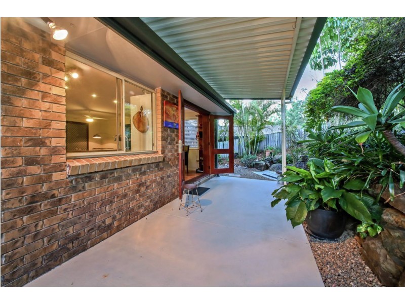 42 Yathong Court, Arana Hills QLD 4054