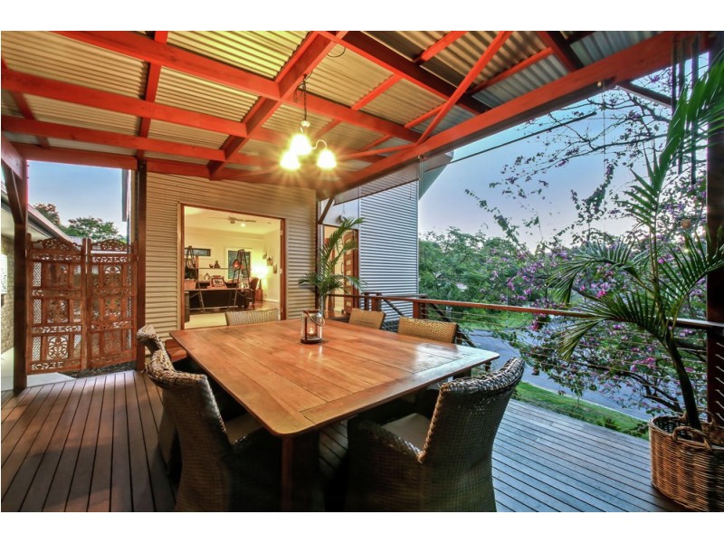 42 Yathong Court, Arana Hills QLD 4054