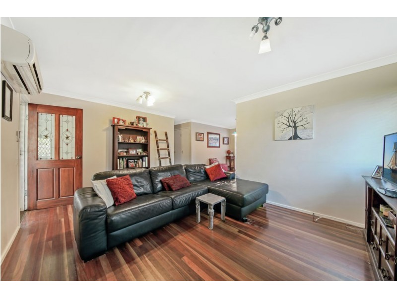 27 Yathong Court, Arana Hills QLD 4054