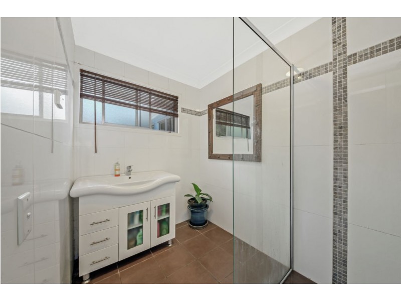 27 Yathong Court, Arana Hills QLD 4054