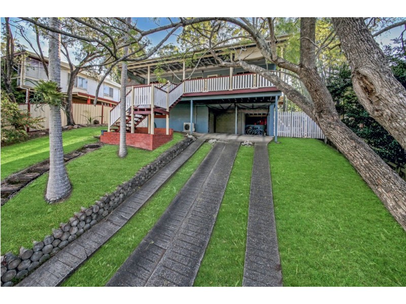 27 Yathong Court, Arana Hills QLD 4054