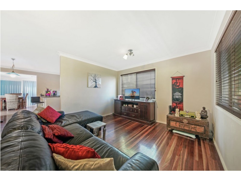 27 Yathong Court, Arana Hills QLD 4054