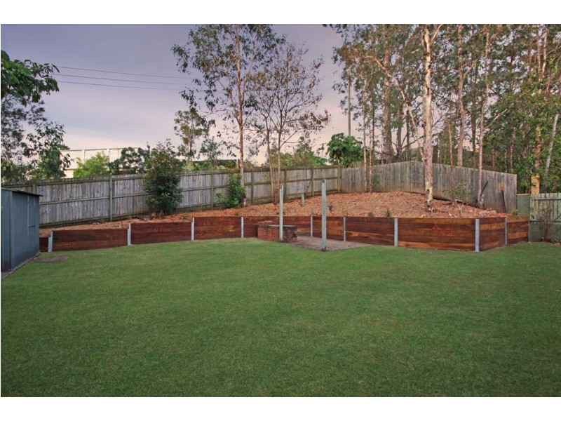 25 Barney Street, Arana Hills QLD 4054