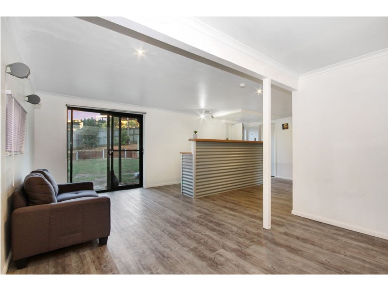 25 Barney Street, Arana Hills QLD 4054