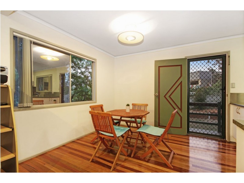 25 Barney Street, Arana Hills QLD 4054