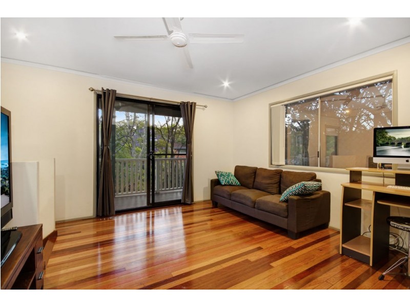 25 Barney Street, Arana Hills QLD 4054