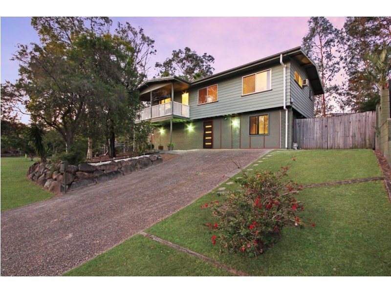 25 Barney Street, Arana Hills QLD 4054