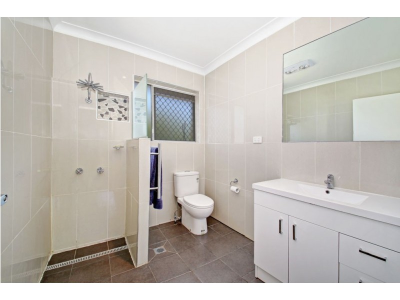 4/4 Lutana Street, Stafford QLD 4053