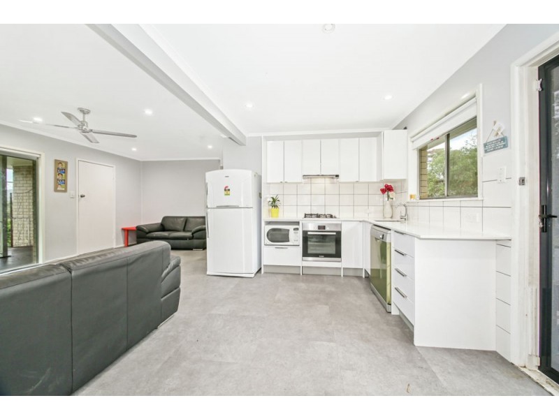 96 Minto Crescent, Arana Hills QLD 4054