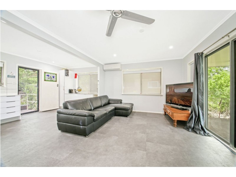 96 Minto Crescent, Arana Hills QLD 4054